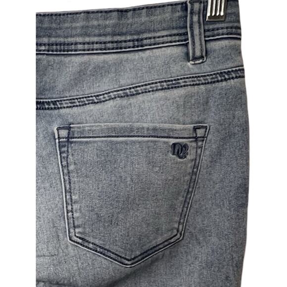 DG2 Diane Gilman Jeans Womens Size 8P 30" Waist  Blue Denim Bootcut Stretch - Picture 9 of 12